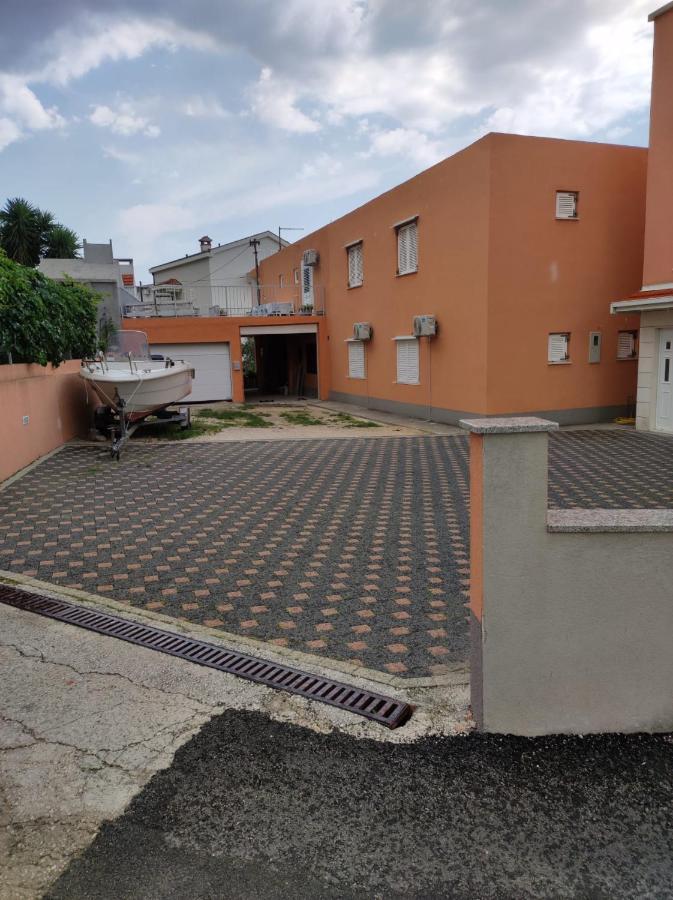 Apartment Zrno Makarska Exterior photo